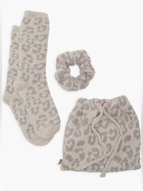 Barefoot Dreams Gray Leopard Plush Bag, Socks & Scrunchie Set